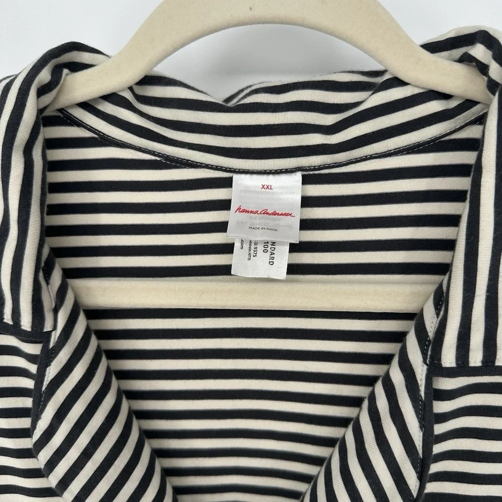 Hanna Andersson Women's Black and Cream Striped Short Sleeve Pajama Shirt In XXL